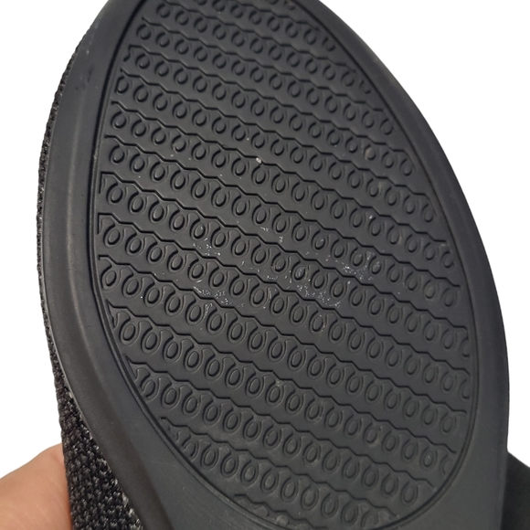 Rothy's The Flat Black Round Toe White Halo Slip on Shoes Retired Size 7.5 - Picture 10 of 12